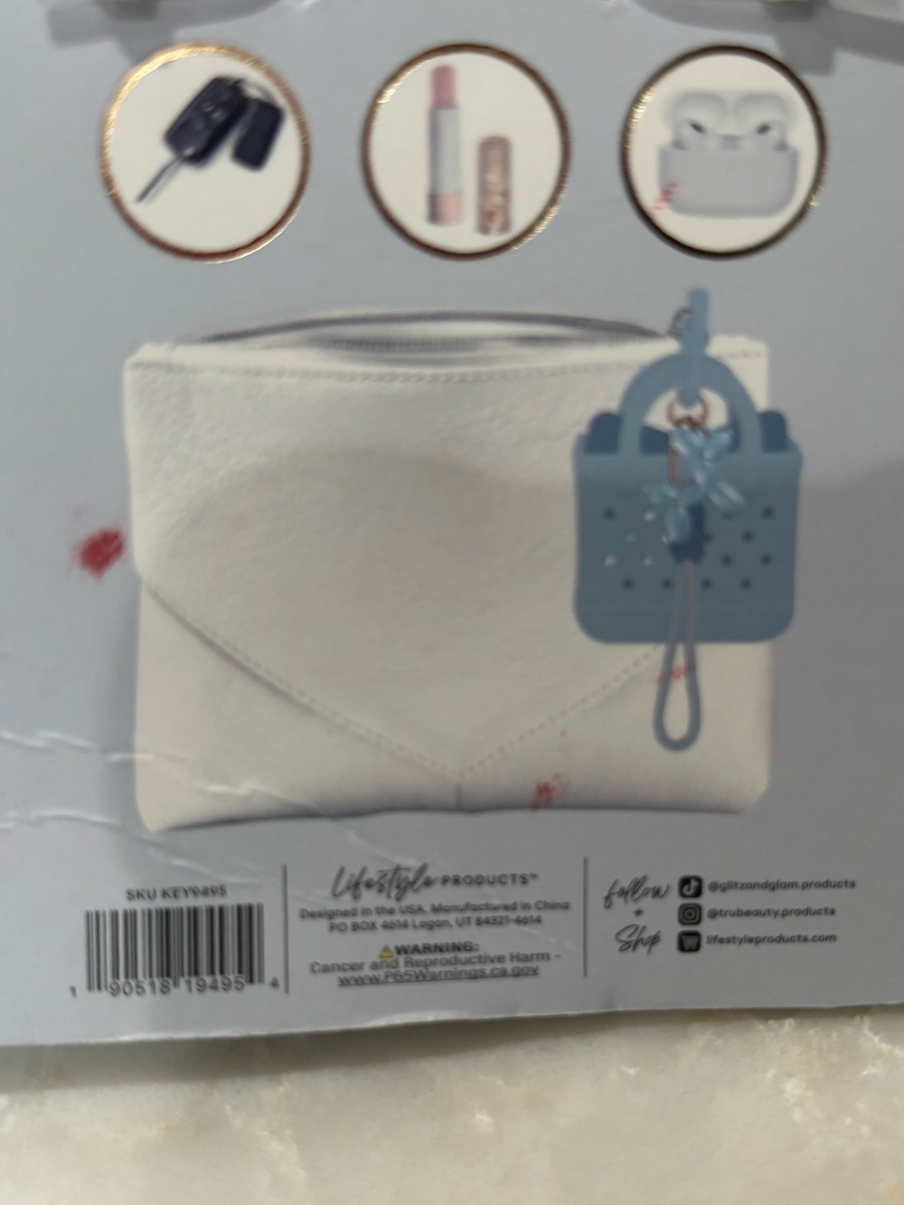 NWT powder blue Mini Tote Charm Keychain with powder puffs and Balloon Dog Charm - Picture 6 of 9